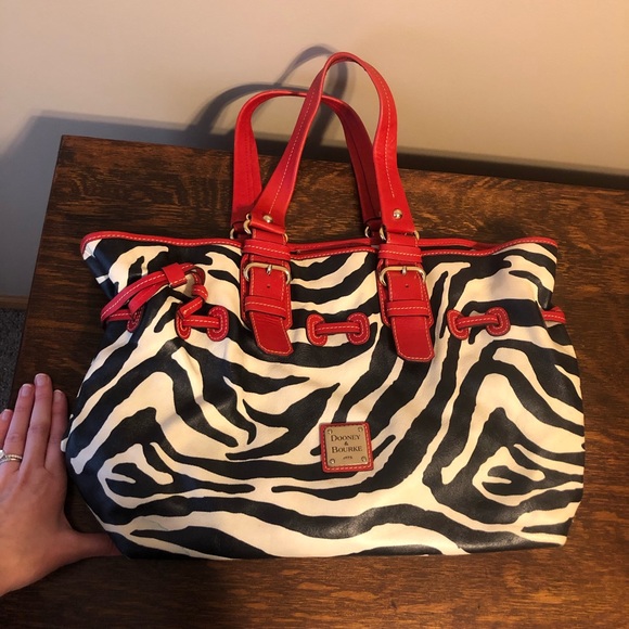 Dooney and Bourke zebra tote bag - Picture 3 of 8